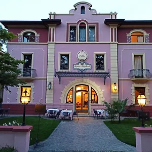 **** Hotel Regina Margherita Italy