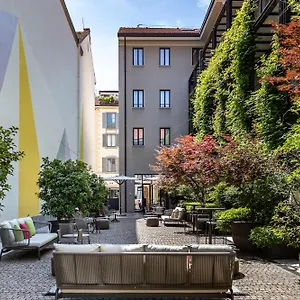 **** Hotel Savona 18 Italy