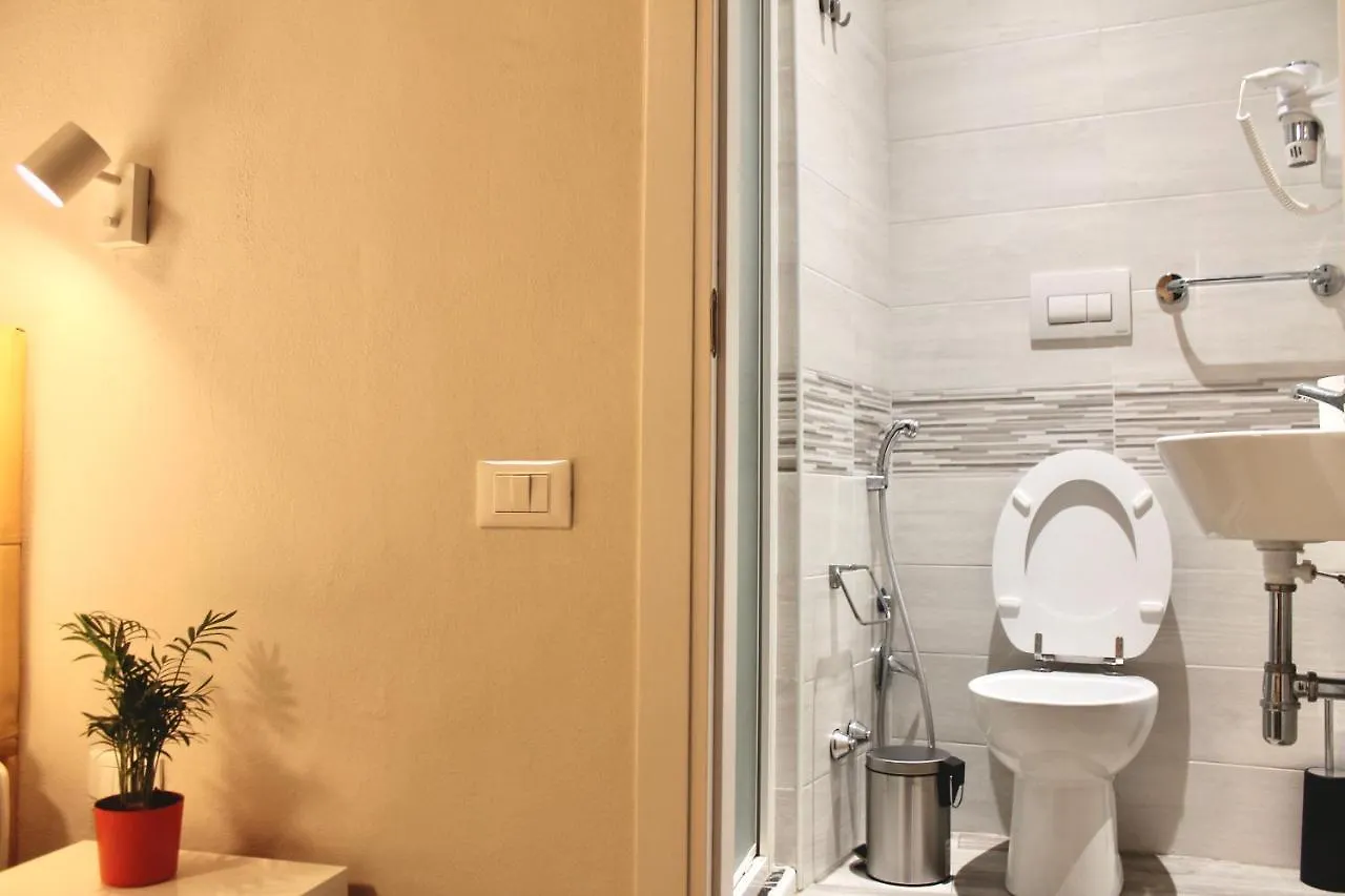 **  Hotel 900 Toscana Florence Italy